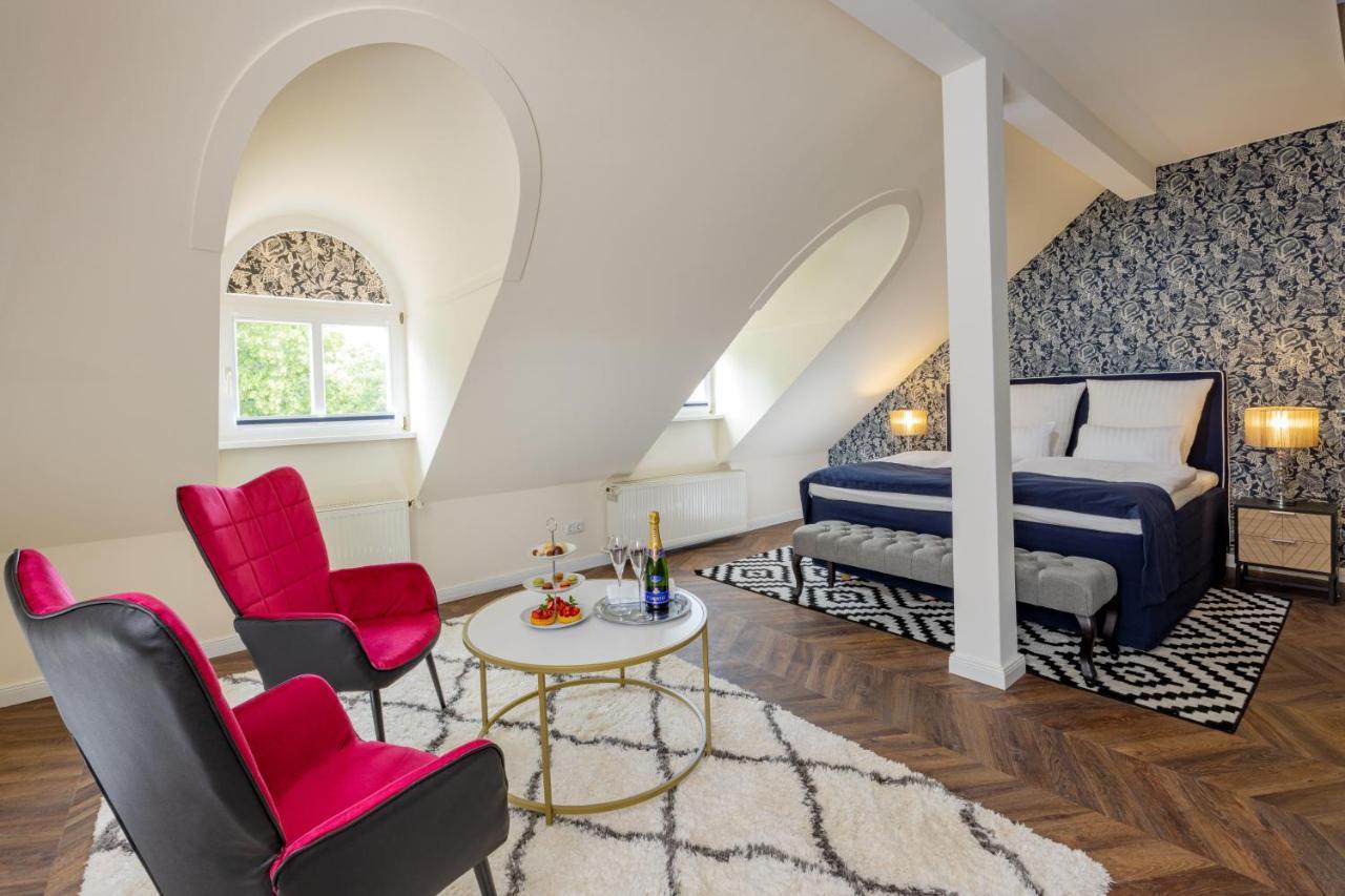 Schlosshotel Райнсберг Екстериор снимка